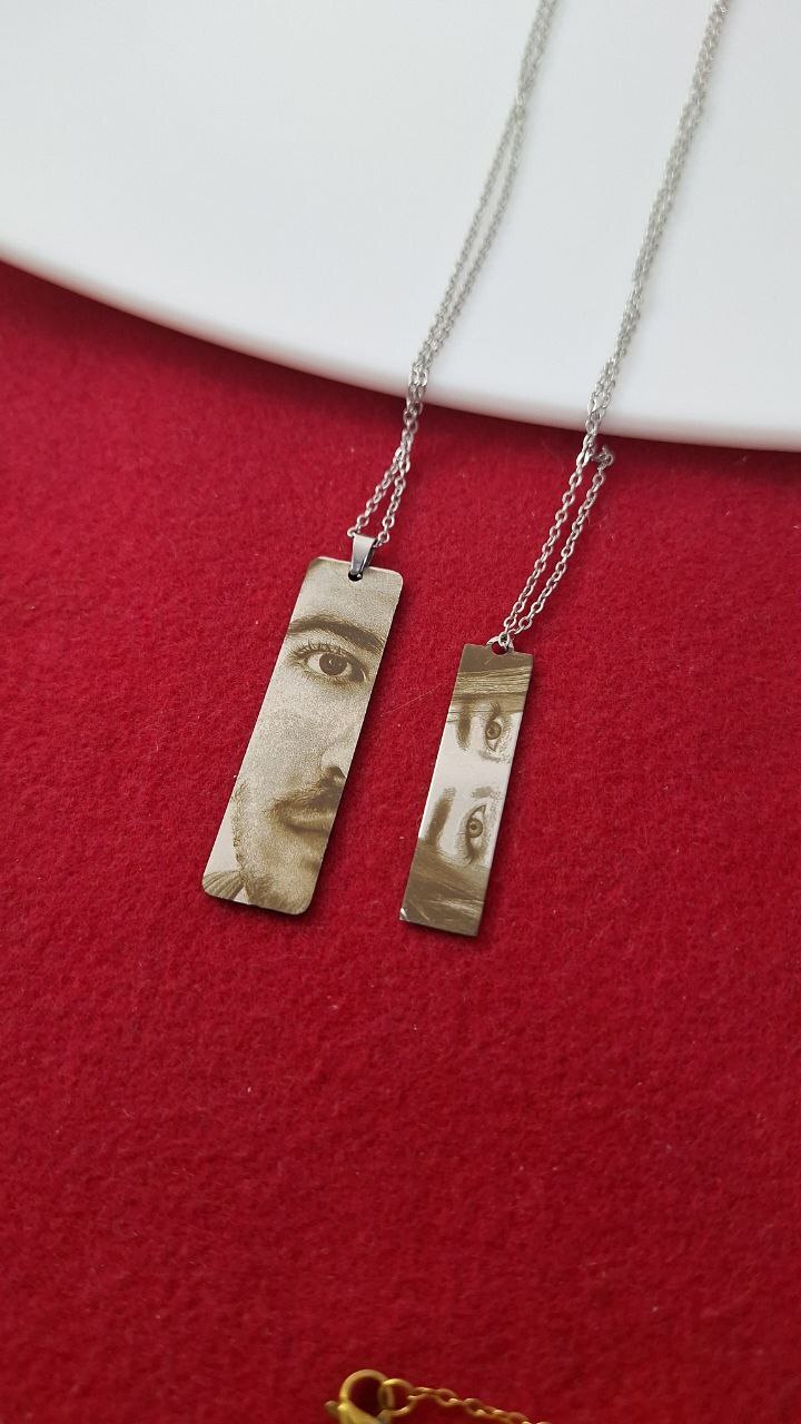 حک لیزری روی پلاک 